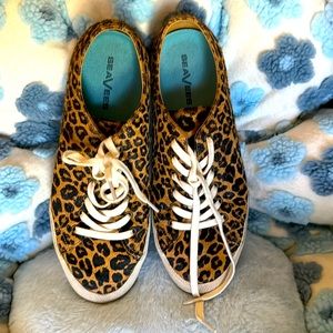 Women’s SeaVees sneakers size 10